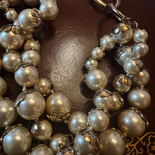 Folli Follie necklace like new, gold color