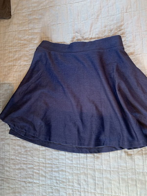 Pull & Bear skater mini skirt used, fits XS/S, blue