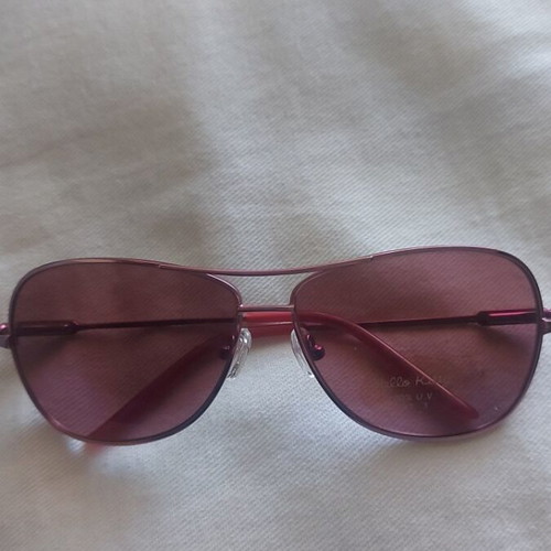 Hello Kitty aviator sunglasses like new, pink with flex arms