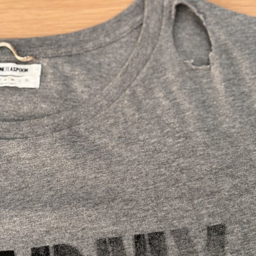 One Teaspoon Le Army Distressed Oversized T-shirt like new, grey