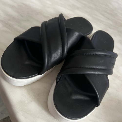 Ugg Australia slippers size 41, black