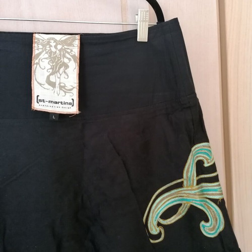 St Martin's skirt new, size L, black