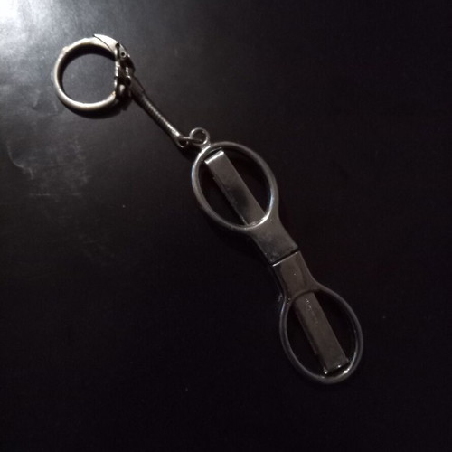 Vintage 80s Keyring Scissors Like New