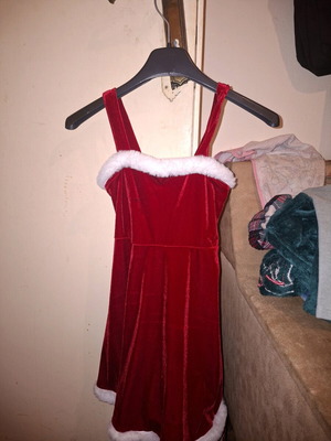 SHEIN Christmas velvet dress used, age 6, red