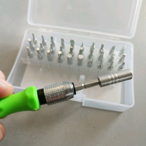 Screwdriver set with small tips new for delicate tasks