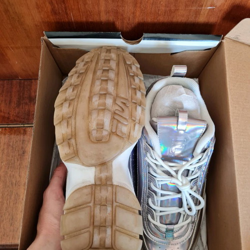Fila athletic shoes size 41.5 new, silver