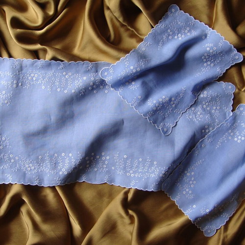 Vintage Linen Embroidery Set Table Runner with Two Napkins Thalassaki New