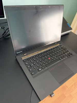Lenovo ThinkPad X1 Carbon 2nd Gen 20A8 laptop for repair or parts, used