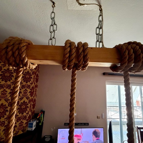 Ceiling lights like new with solid wood and adjustable chain