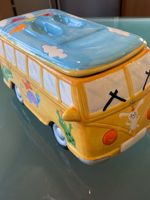 Ceramic decorative bus new with storage space