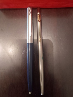 Parker pens like new, set of two