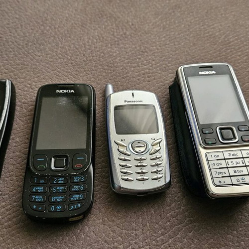 Phones Nokia 8210, Nokia 6303, Nokia 6300 and Panasonic G51 used