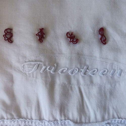 Tricoteen baby sheet with embroidery and lace, 0.90x1.30 m