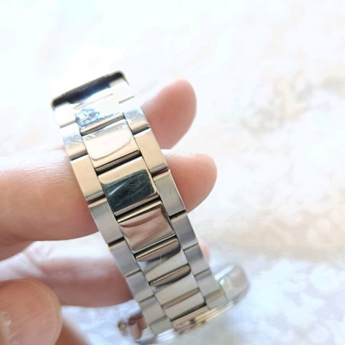 Casio wristwatch used, lightweight with analog display