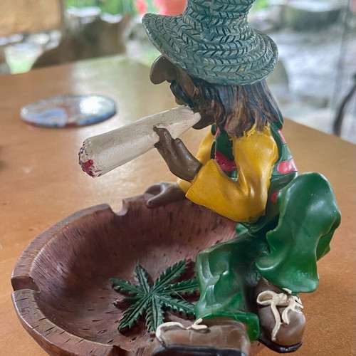 Vintage Raegge Jamaican Figurine 3D Funny Ashtray like new
