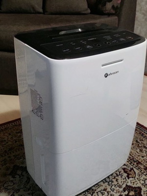 Αφυγραντήρας Rohnson μεταχειρισμένος για 100 τ.μ, δοχείο 4 λίτρων