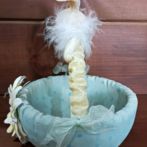 Vintage porcelain Easter basket like new, blue with bunny