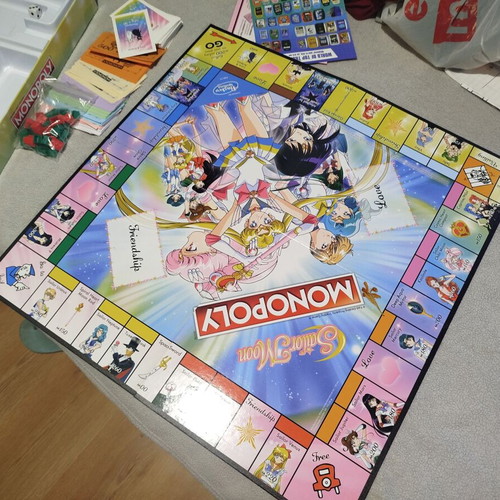 Monopoly Sailormoon board game like new