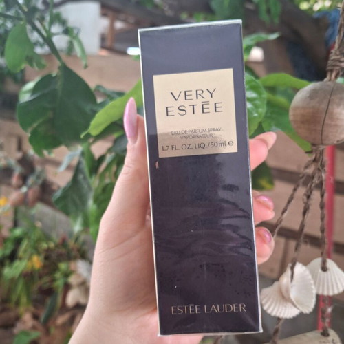 Very Estee by Estee Lauder Eau de Parfum 50ml new old version