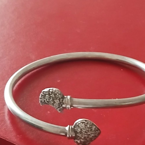 Silver 925 bracelet with zirconia like new, no hallmark