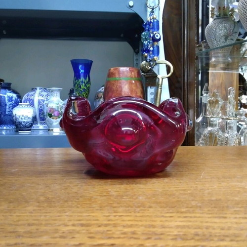 Glass fondue pot in cherry shade like new 8x12x12