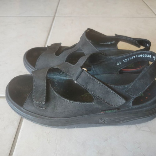 Mephisto women's anatomical orthopedic sandals like new, size 39, black