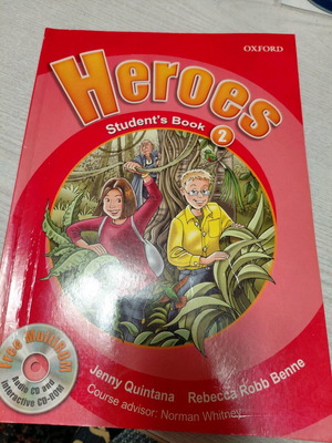 Heroes Student's Book 2 like new, English