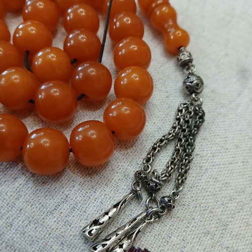 Mastic Worry Beads used, bakelite, vintage metal details