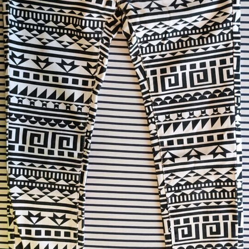 Denim women's pants Amisu slim fit used, black and white geometric pattern, size M/38/10