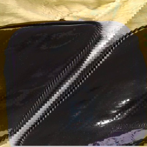 Несесер Madame Figaro с вътрешен прозрачен джоб, като нов