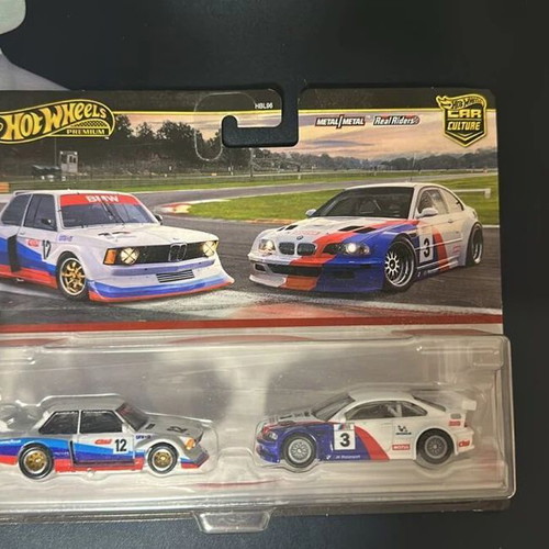 Hot Wheels BMW M3 set like new with slight packaging flaw