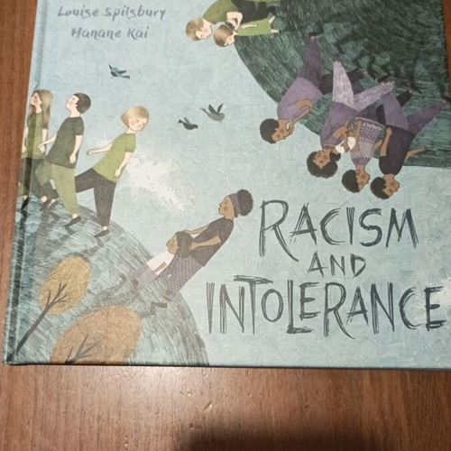 Children's books in English like new, set of 4