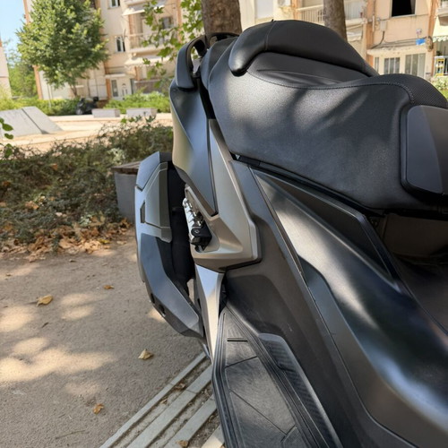 Kymco Xciting 400i 2021 scooter like new, Noodoe system