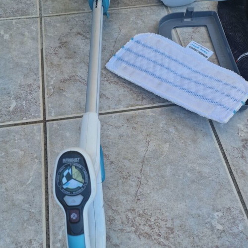 Black+Decker FSMH1621 2in1 Steam Floor Cleaner like new