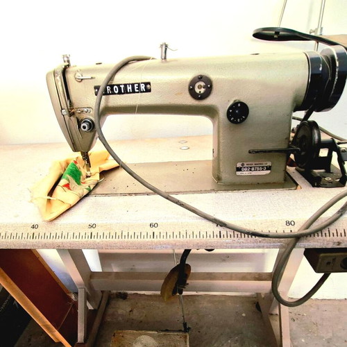 Brother sewing machine used, professional