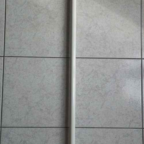 Door pull-up bar used with adjustable opening 77-86cm