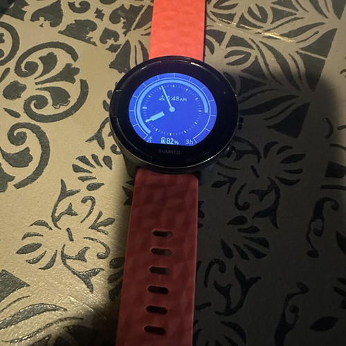 Suunto 9 smartwatch with extra strap and original box