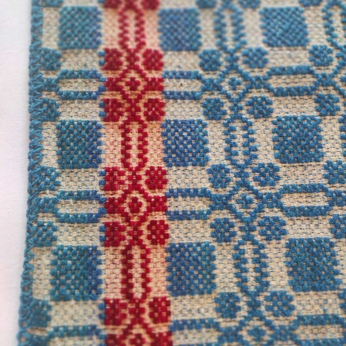 Traditional handwoven rug like new, 1.20m x 1.20m