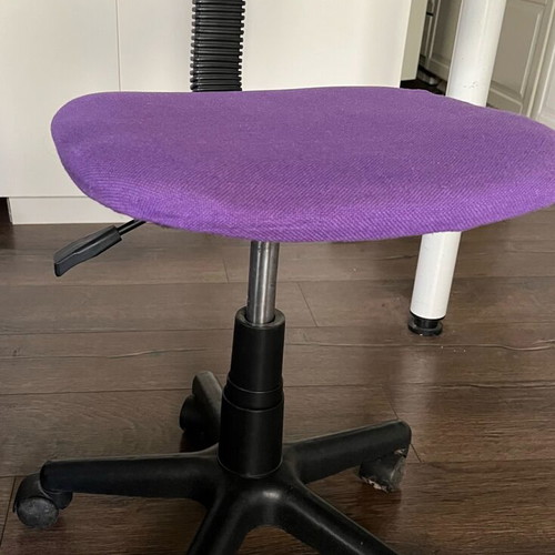 Children's office chair used, purple color with height adjustment