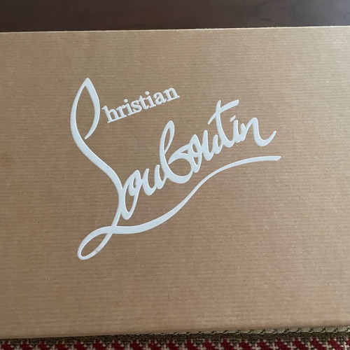 Louboutin nude pumps size 37.5 like new