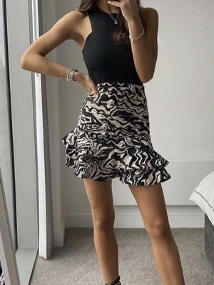 H&M women's animal print skirt beige black like new size 38