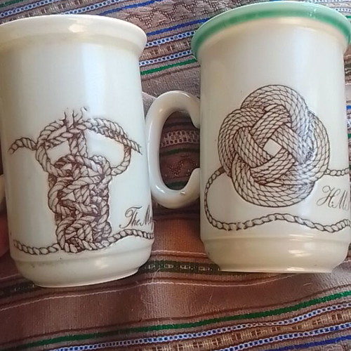 Vintage Churchill stoneware mug set like new