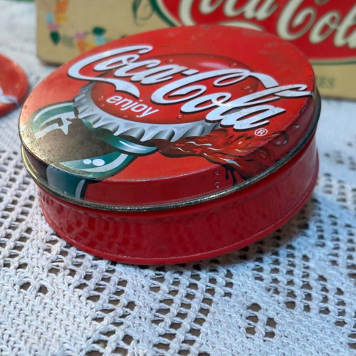 Coca Cola 8 glass bottles with 6 coaster set gift