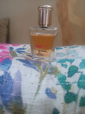 Love etc 30ml perfume like new, women's fragrance