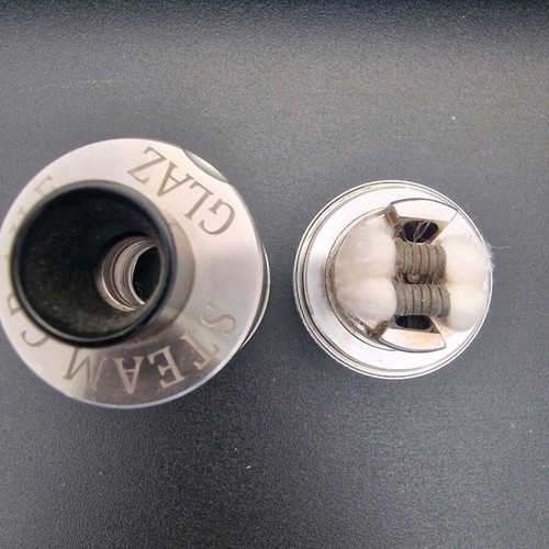 Steamcrave Glaz RDTA 30mm used with stand base