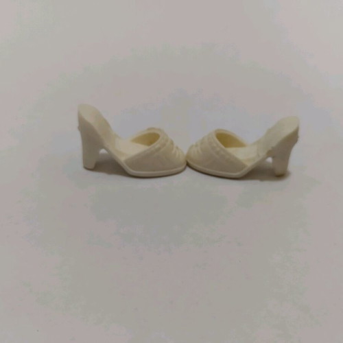 White carved Bibibo El Greco doll shoes used, 1980s