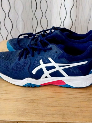 Asics Gel-Resolution αθλητικά παπούτσια τένις σε σκούρο μπλε, μέγεθος 37