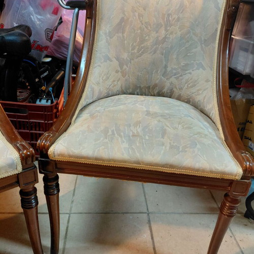 Swan living room chairs like new, set of 2 with carved wood and fabric