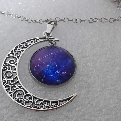 Aquarius Zodiac Pendant with Moon in Silver Color