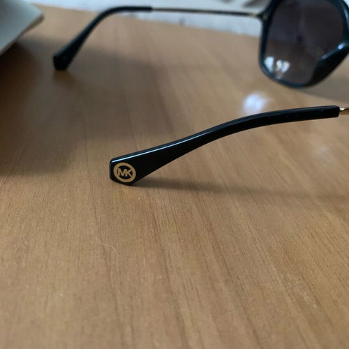 Michael Kors sunglasses like new, black
